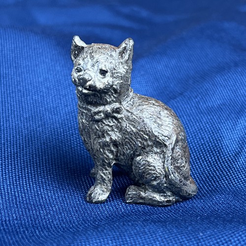 Antique lead cat figurine - antique,